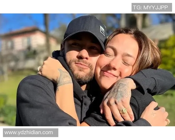 足球明星中有哪些人有儿子他们的家庭生活如何揭秘